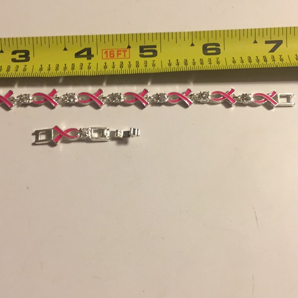 NIB: Avon Breast Cancer ribbon tennis bracelet - Picture 3 of 7